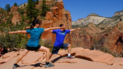 Angelic Yogis at Angels Landing (DSCF3966.JPG)