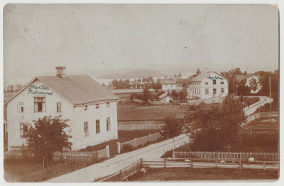 Postcard of Lingbo  buildings sent to Clara Oberg