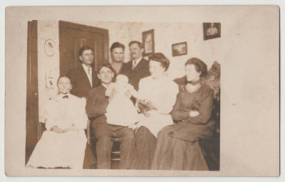 John and Clara Oberg, Karin, and baby Katherine (1910) and others