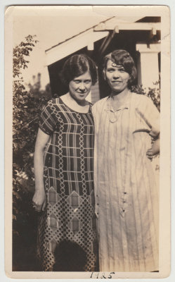 Dorothy Nero (?) and Swea Anderson Oberg (wife of Robert Oberg)