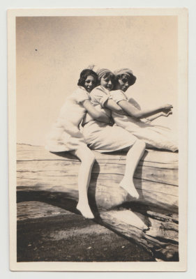 Dorothy Nero, Katherine Oberg, Alice Olds, 1926