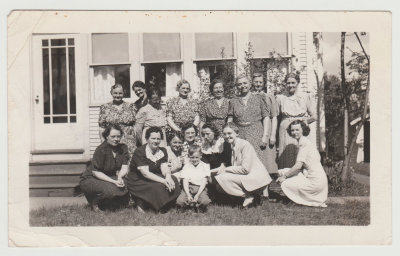 Clara, Beba, Katherine, Elna and group of women, Mother's Day Tea, May 1941
