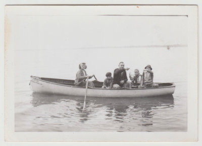 Helen Richards, Harold Van Fleet, kids in rowboat