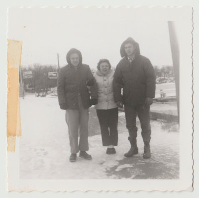 Bob Van Fleet, Kay, Richard Veak in snow