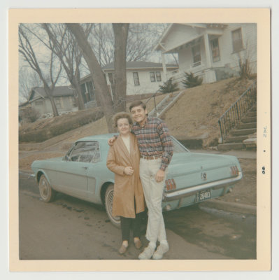 Helen Richards, Dave Van Fleet with blue mustang