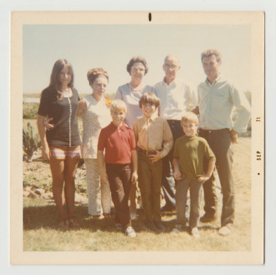 Richard, Kay Veak and kids, Margery and Lester Veak