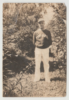 Harold Van Fleet in Davidsons baseball uniform