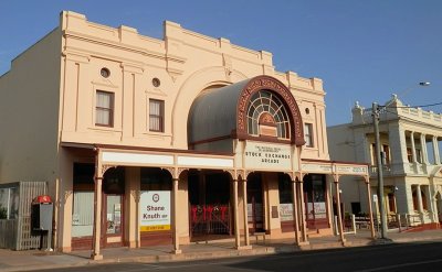 0011-Charters Towers