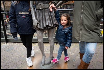 Amy Winehouse statue - London