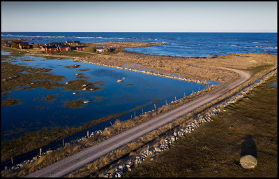 The road to Skrlv harbour