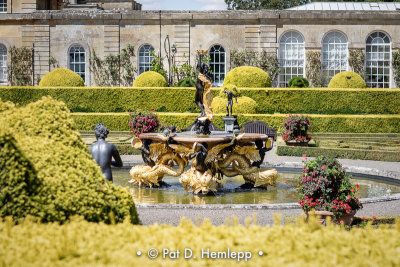 Garden fountain