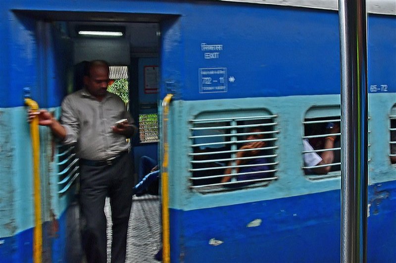 Passing train - India_1_7862