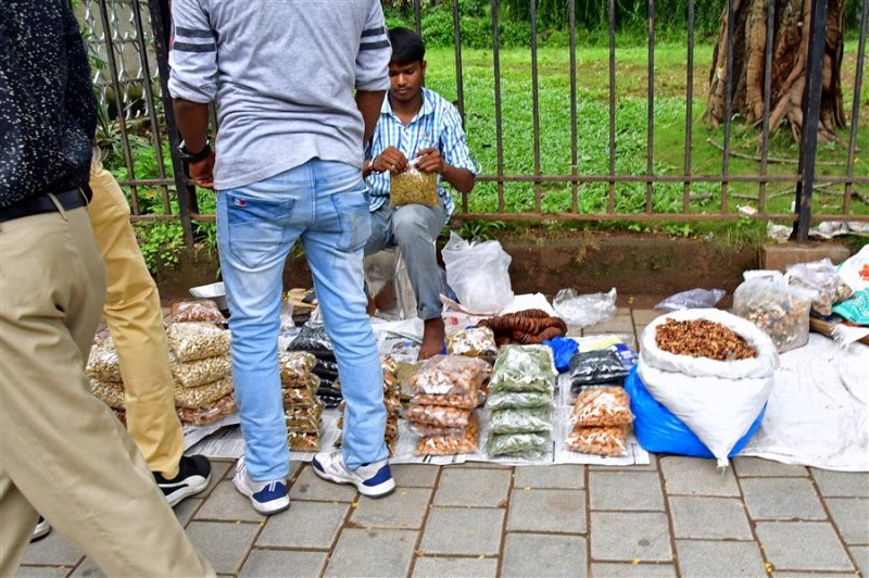 Snack vendor - India_1_8063