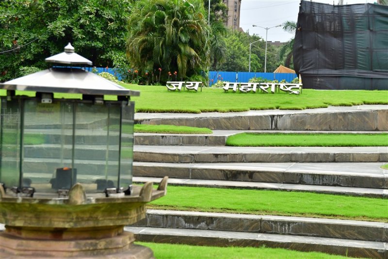 A memorial park - India_1_8054