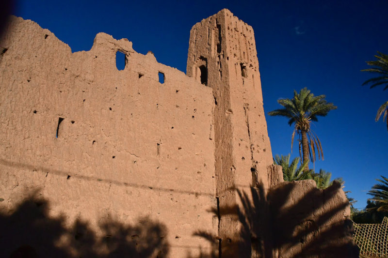 05 Neglected kasbah in Skoua -  Moroc 5875