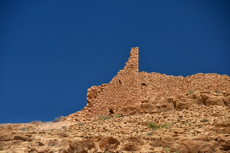06 Ruins along the road in Morocco 5662
