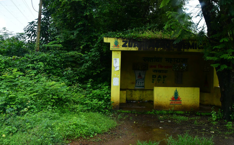 Sponsored bus stop - India 1 8700