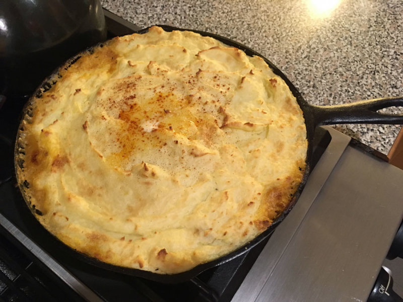 2019 - 18 Sheperd's pie: Beef, potatoes, shiitake mushrooms, peas, onions, garlic 3759