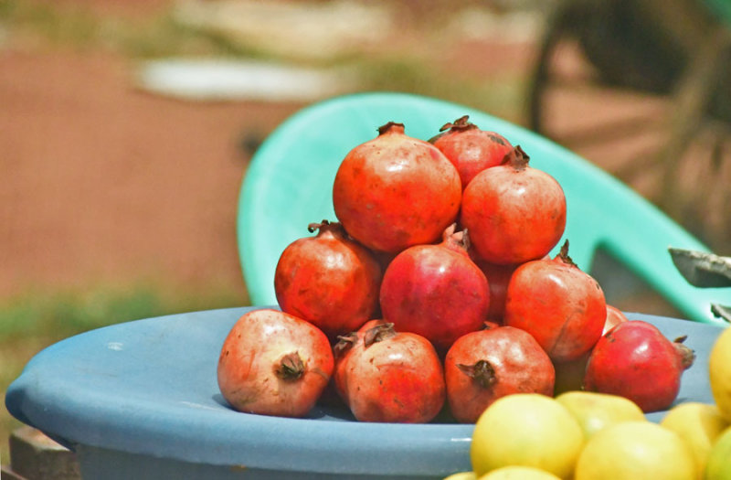 Roadside fruit market - India 1 9083