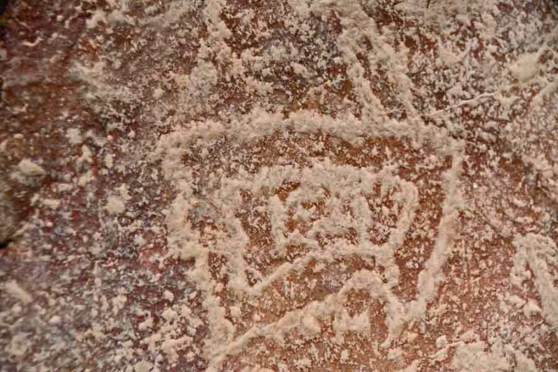Daddy Canyon petroglyphs - Utah19 2 0148
