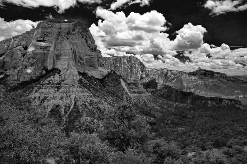 Canyon vista - Utah15-8126bw