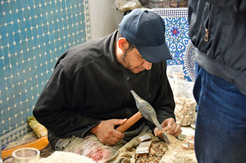Fez tile and pottery factory - Moroc-2887