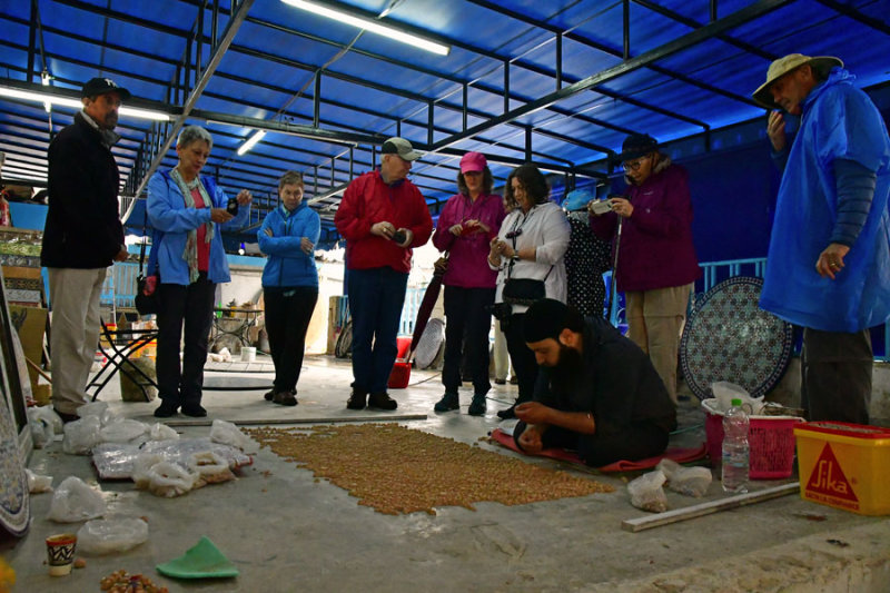 Fez tile and pottery factory - Moroc-2893