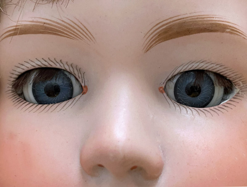 03-21 Doll eyes i8748