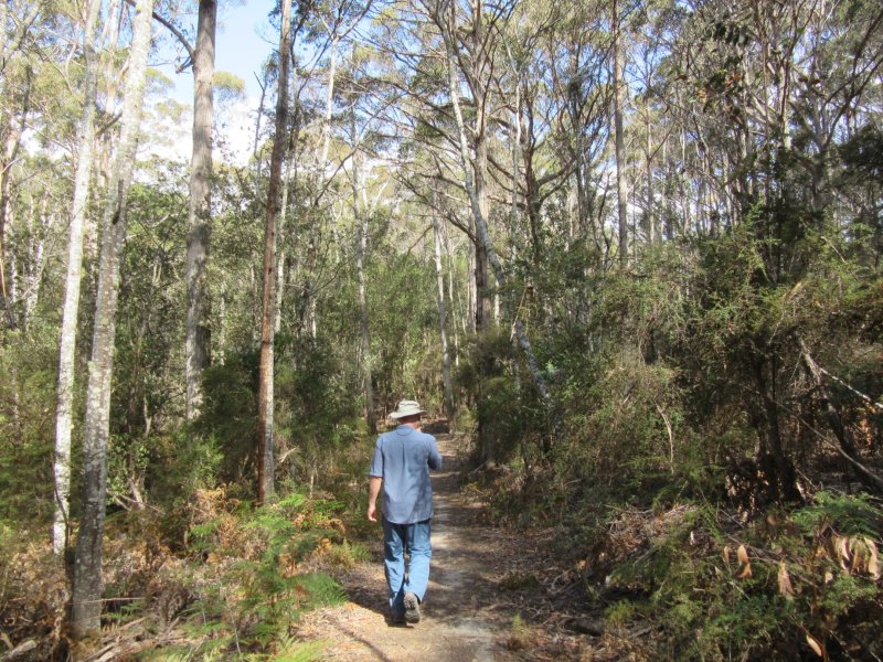 On trail to the Convict Reservoir