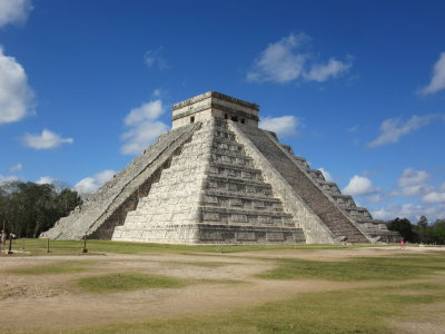El Castillo (Pyramid of Kukulcan)