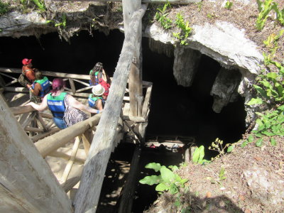 Walking down to the second cenote - Chaksikin