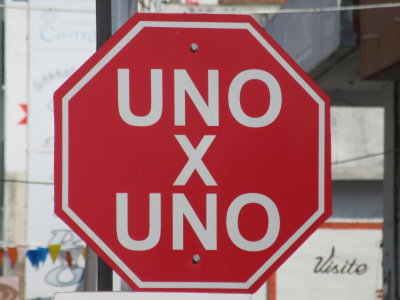 Unique rules - alternating right of way