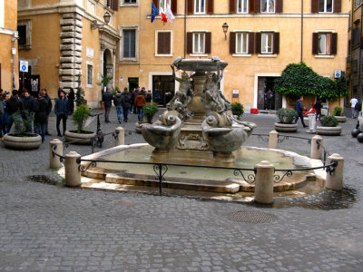 Fontana delle Tartarughe (Tortoise) .. 8575