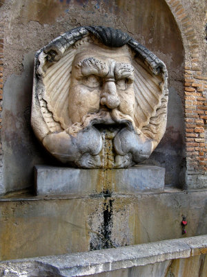 Mask fountain in the Park of the Orange Trees .. 8948