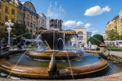 timisoara-fantana-pesti-opera.jpg