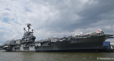 aircraft-carrier-USS-Intrepid.JPG