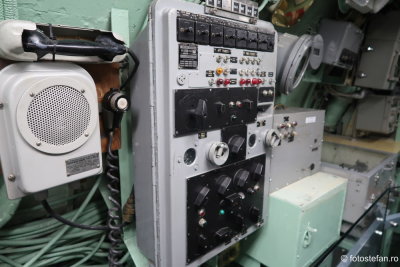 Growler-submarine_control-room.JPG