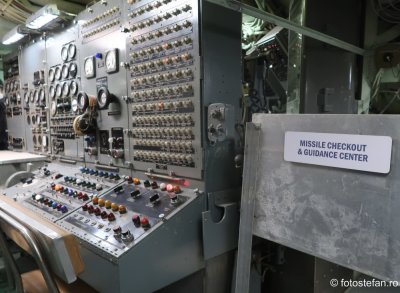 Growler-submarine_missile-checkout.JPG