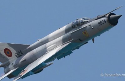 sony-200-600mm-airshow_12-crop.jpg