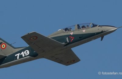 sony-200-600mm-airshow_50-crop.jpg
