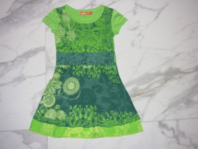 104 DESIGUAL groene jurk 17,50 