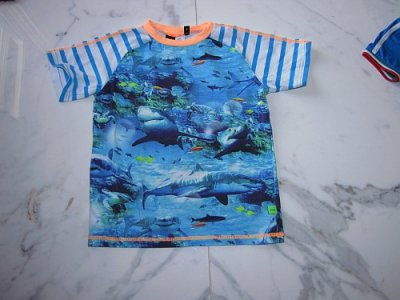 116 MOLO haaien shirt 16,50