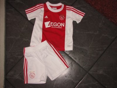 74 AJAX voetbaltenue 22,50