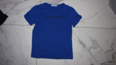 128 CALVIN KLEIN midblauw shirt  15,00