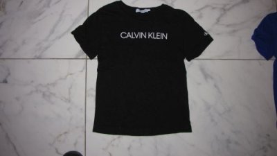 128 CALVIN KLEIN zwart shirt 15,00