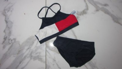 92 TOMMY HILFIGER bikini  19,00