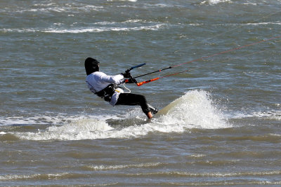 0T5A5008 Cold weather kite boarding.jpg
