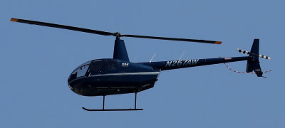 0T5A7649 Tourist copter over MB N267AW Robinson R44.jpg