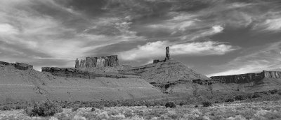 20210923_135249 Castle Valley B and W.jpg
