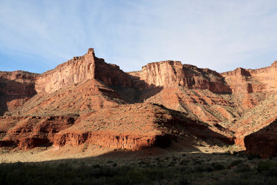 6P5A4175 Red rocks near Moab.jpg
